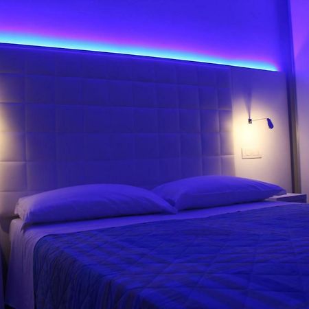 Hotel Saint Tropez Riccione Kültér fotó