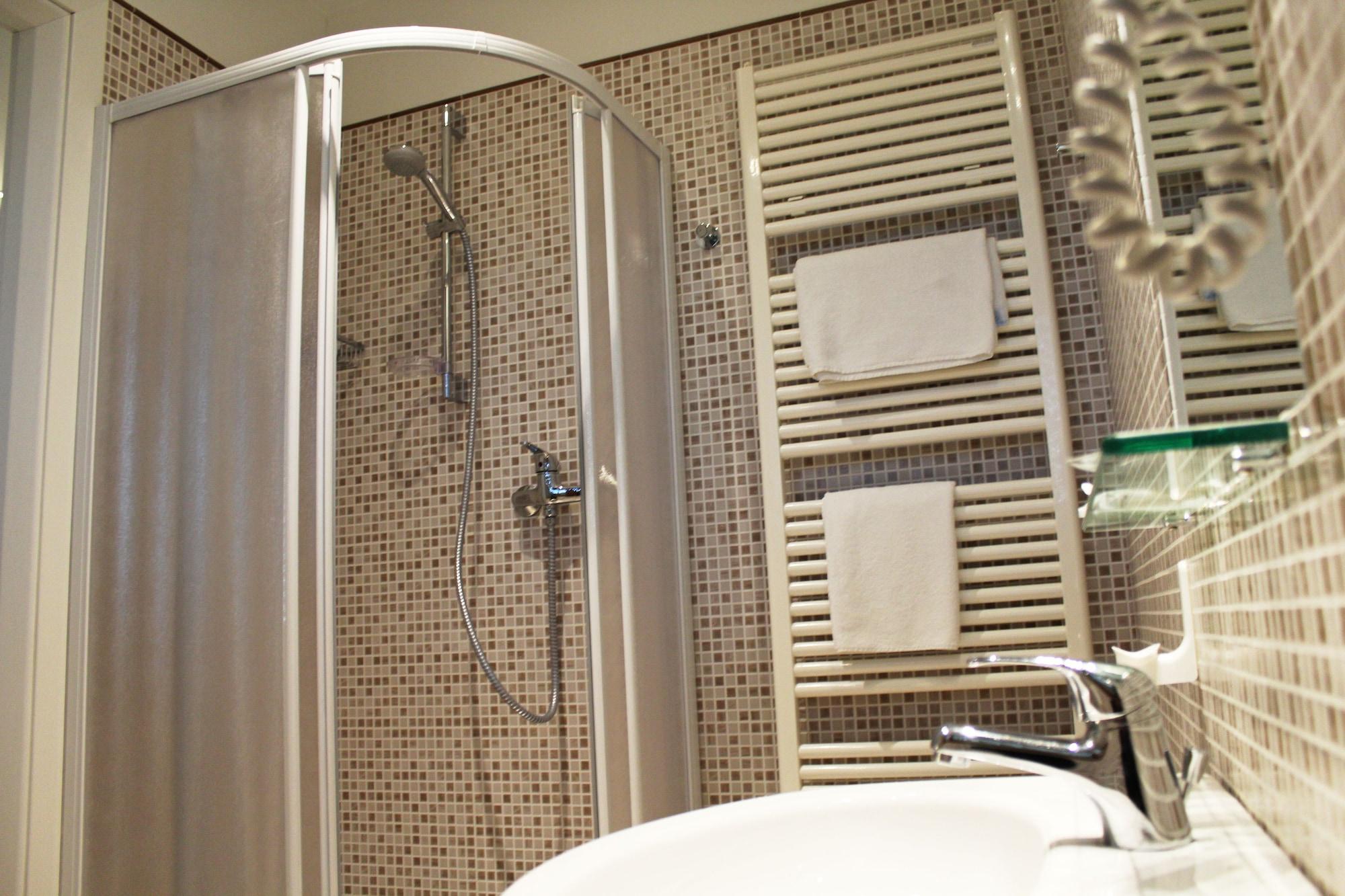 Hotel Saint Tropez Riccione Kültér fotó
