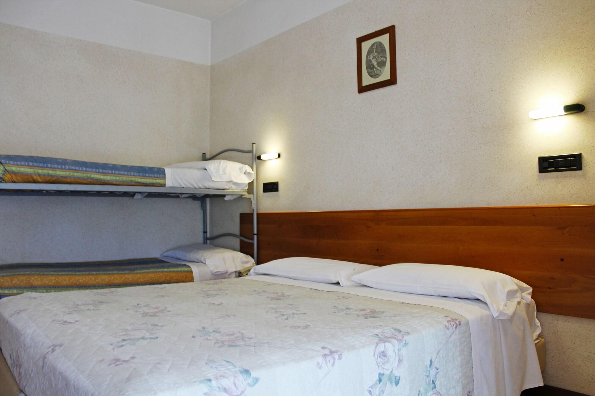 Hotel Saint Tropez Riccione Kültér fotó