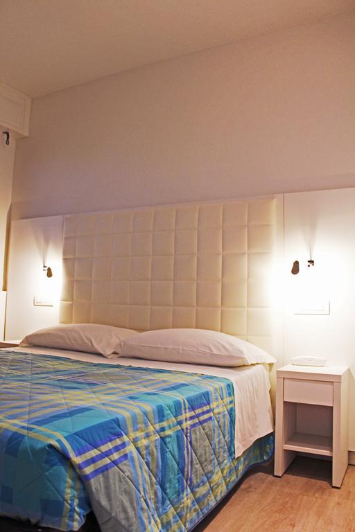 Hotel Saint Tropez Riccione Kültér fotó