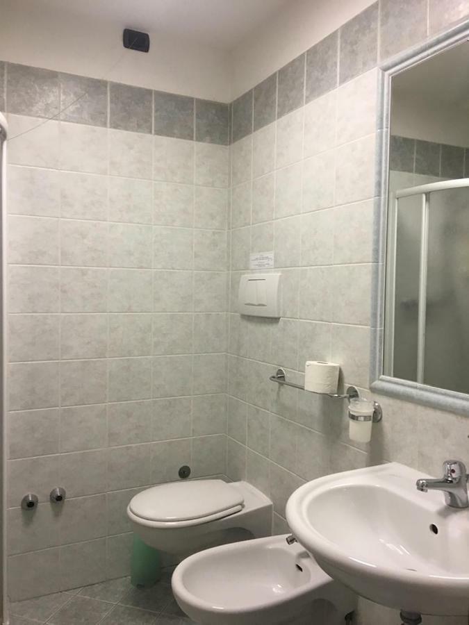 Hotel Saint Tropez Riccione Kültér fotó